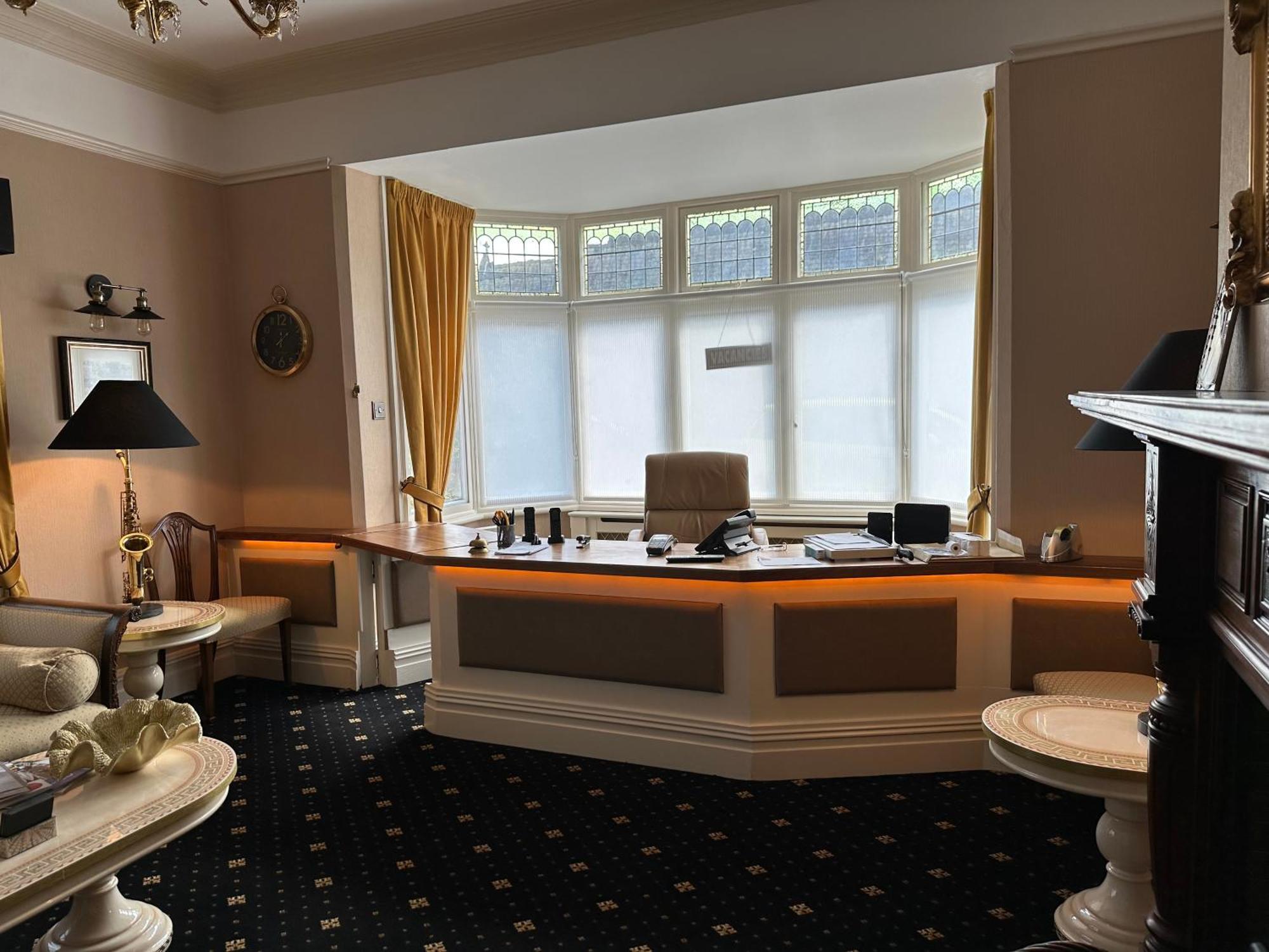 Chester House Guest House Εξωτερικό φωτογραφία The reception area of the hotel
